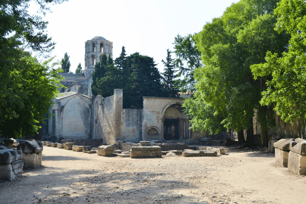 Historischer Rundgang durch das antike Arles — image 2