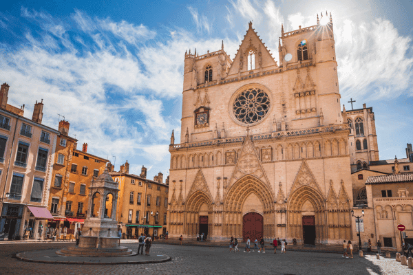 Lyon UNESCO Heritage walking Tour with an APP