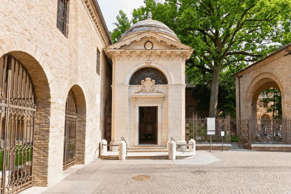 Tumba de Dante