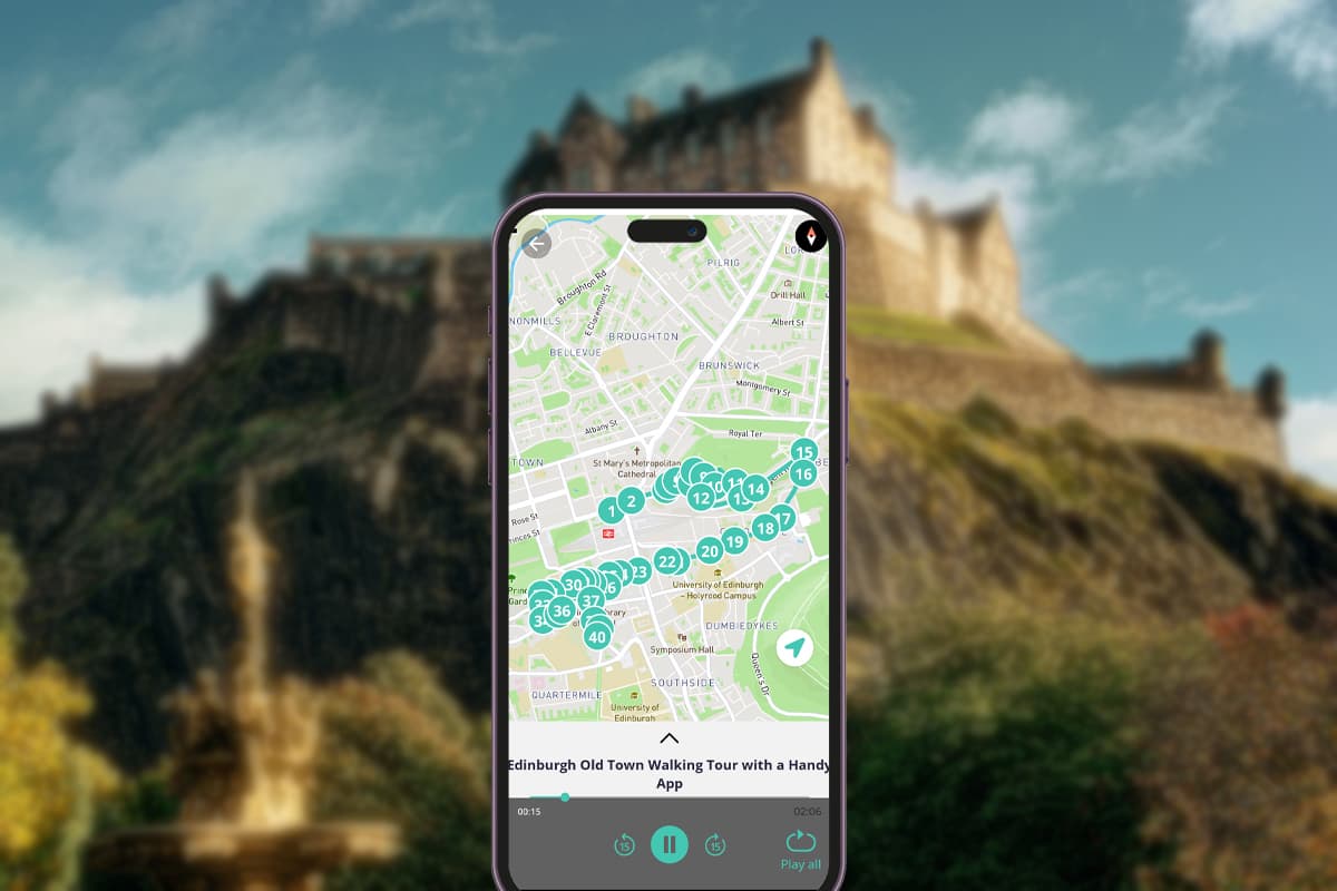 Edinburgh Old Town Walking Tour with a Handy App — image 3