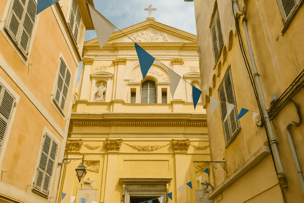 Old Nice: Ein selbstgeführter Rundgang — image 4