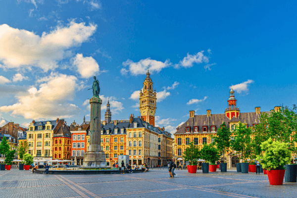 Tour a piedi senza guida dei siti UNESCO di Lille