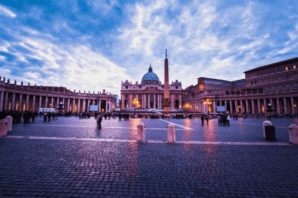 Rome: Vatican & Trastevere Self Guided Walking Tour