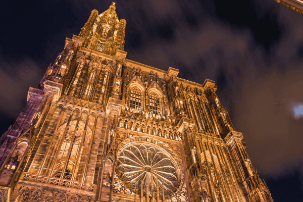 Tour a piedi autoguidato della magia natalizia di Strasburgo — image 2