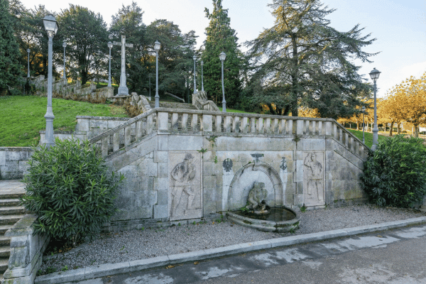 Monumento a los Galeones