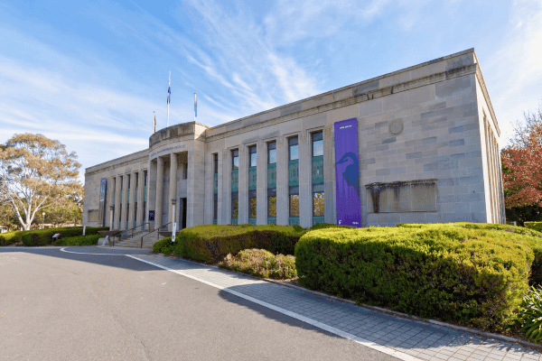 Selbstgeführter Rundgang zu den Highlights der Stadt Canberra — image 3