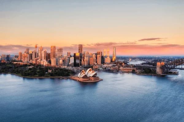 Sydney in Sandstone: How Civic Ambition, Commerce and Memory Shaped the City