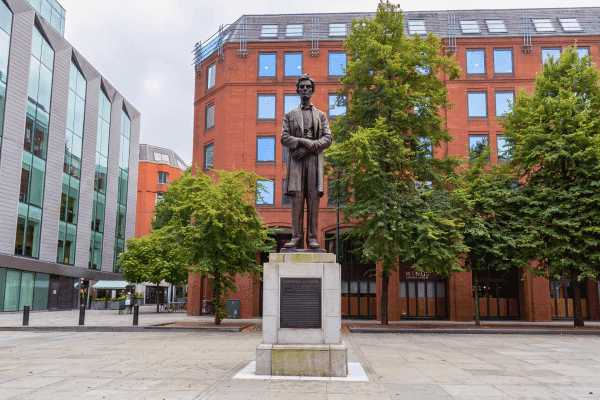 Abraham Lincoln Statue