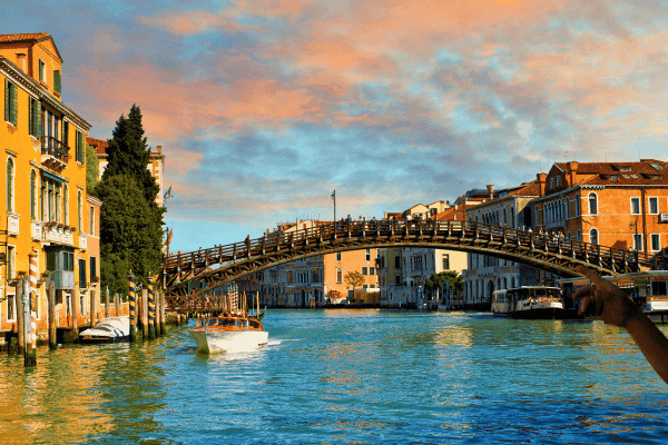 Footsteps of Commissario Brunetti Venice Self-Guided Walking Tour — image 4