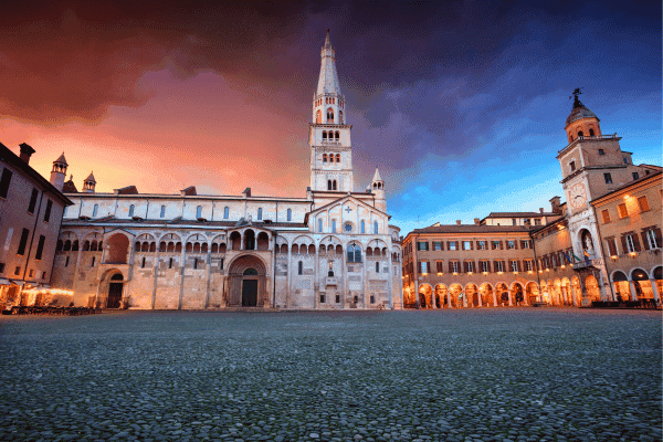 Modena City Highlights Self-Guided Walking Tour