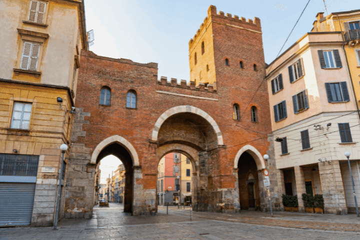 Milan Navigli Canals Self-Guided Walking Tour — image 4