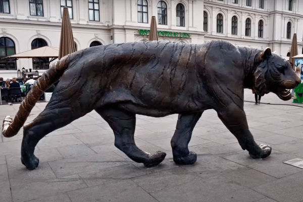 Le Tigre à la gare centrale d’Oslo