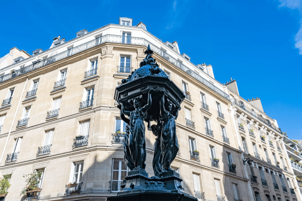 Le Bateau-Lavoir + Wallace Fountain