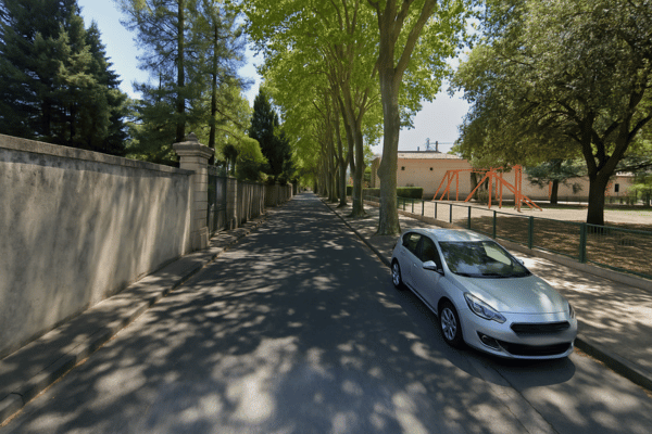 Parque infantil en Saint-Rémy-de-Provence