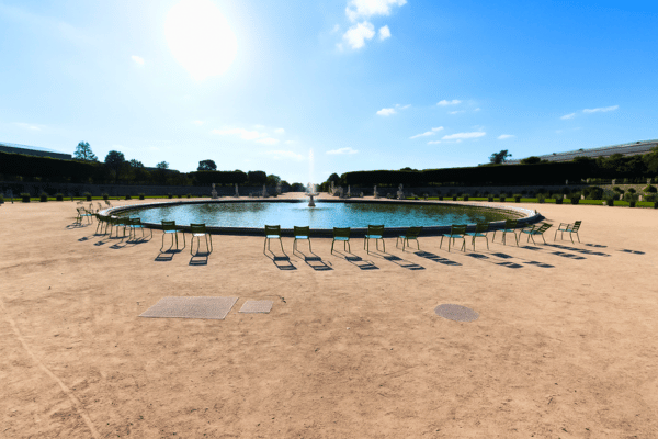 Bassin Achteck und Statuen im Tuileriengarten