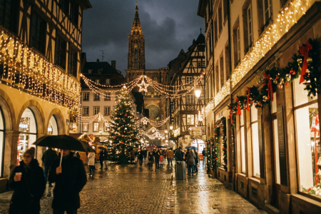 Strasbourg Christmas decorations: Famous Streets Covered in Lights and Festive Décor